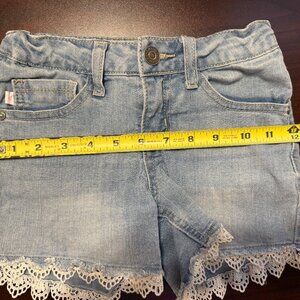 Tommy Bahama Girls Light Wash White Lace Ruffle Shorts Size 8 Adjustable waist